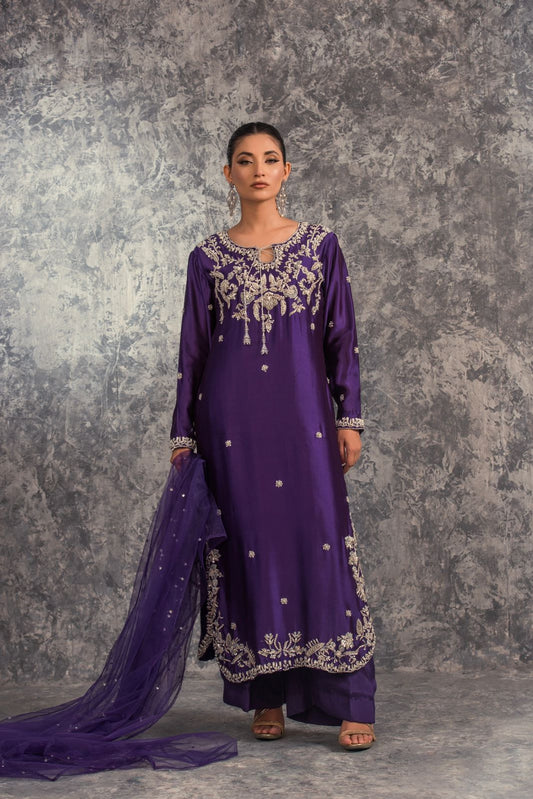 Amira