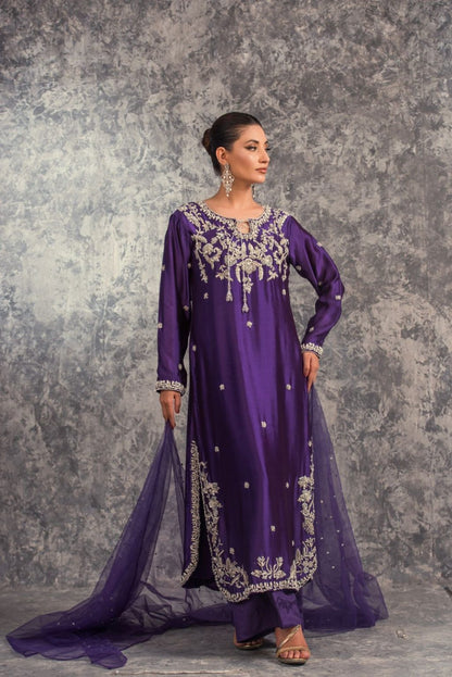 Amira